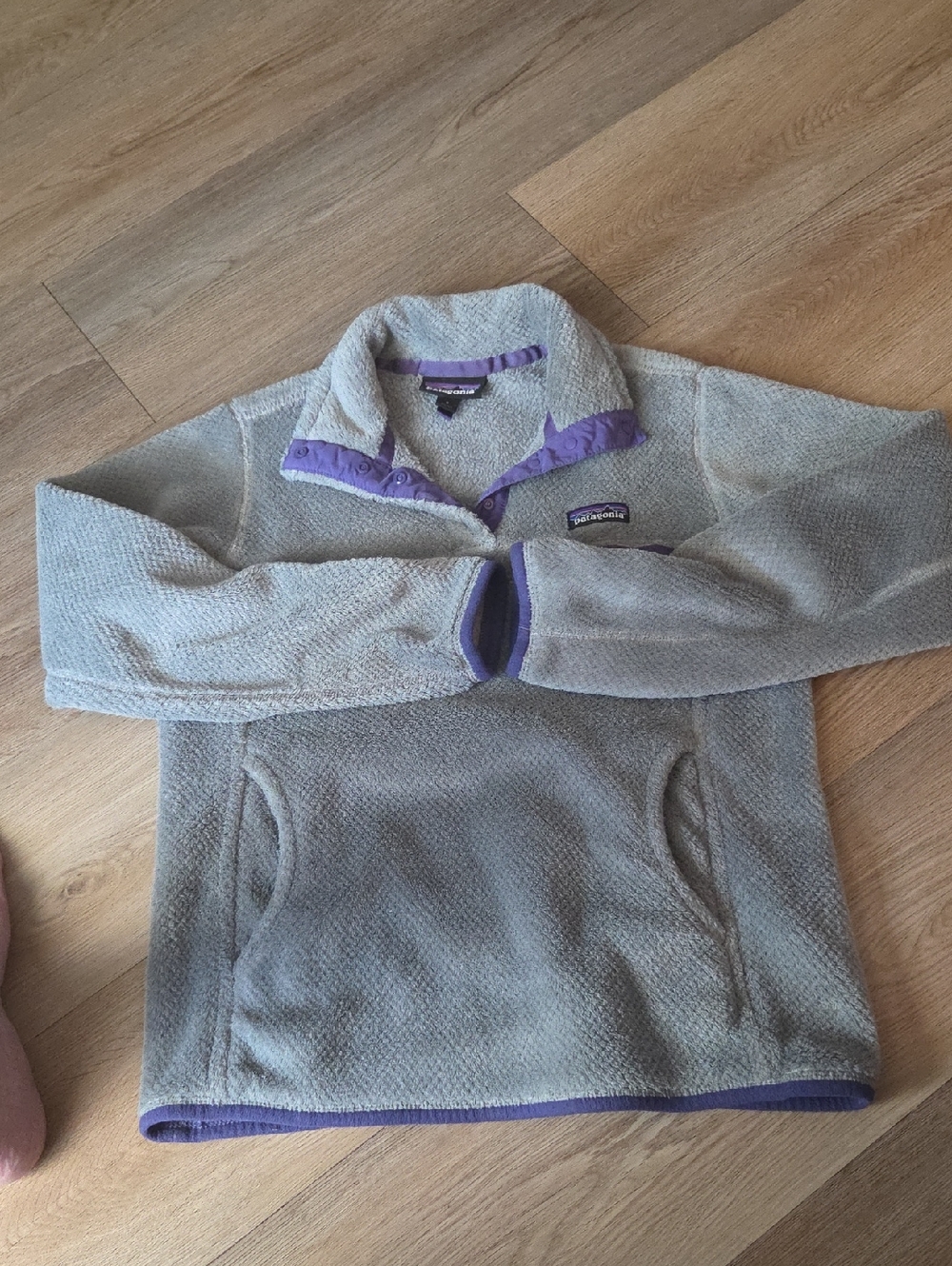 Patagonia Light Gray and Purple Snap-Neck Fleece Pullover - Picture 1 of 5